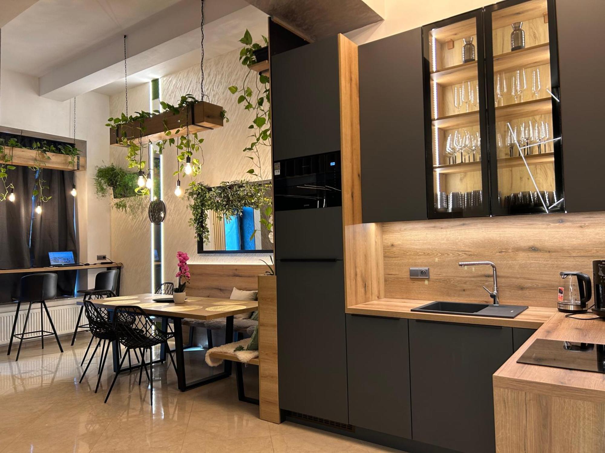 Leo Apartment Suite & Private Spa Zone - Old City Bratislava Luaran gambar