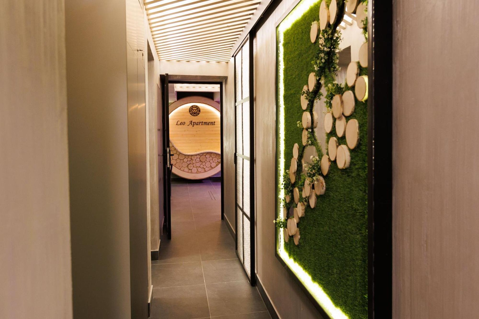 Leo Apartment Suite & Private Spa Zone - Old City Bratislava Luaran gambar